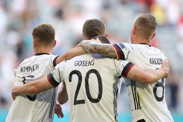 从被C罗无视到让他难堪 德国有个“伟大的左后卫”