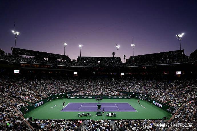 博鱼电竞官方网站-梅总爆掉阿卡原因揭秘，辛纳横扫紫薇却现隐忧，西尼娃汤森德夺冠